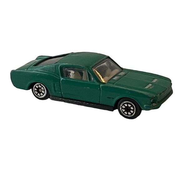 Valvolines Most Wanted Cars 67 Ford Mustang GT Mini Diecast Car 1993 Green - Picture 1 of 10